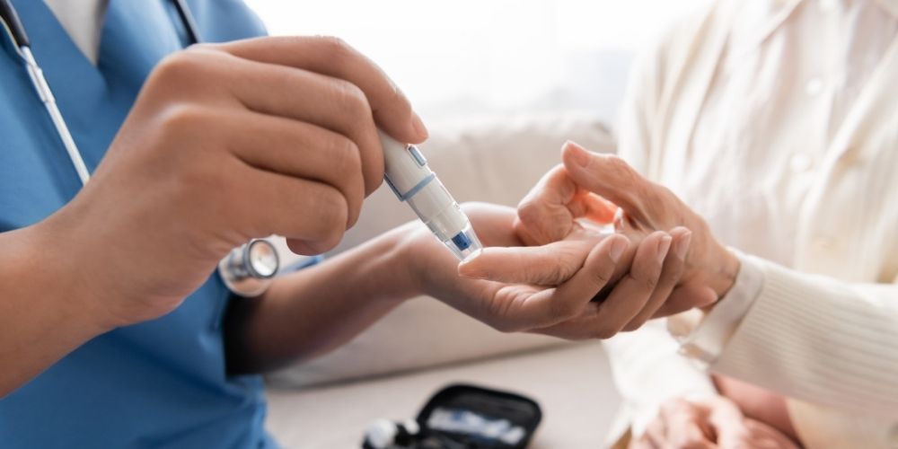 糖尿病是什麼？糖尿病血糖數據怎麼看？學會症狀判斷到血糖控制！